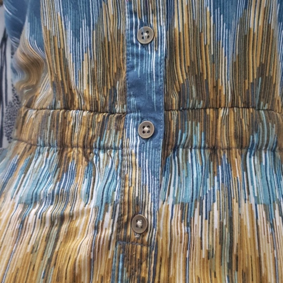 Classic Casual Collard Dress - Picture 3 of 4